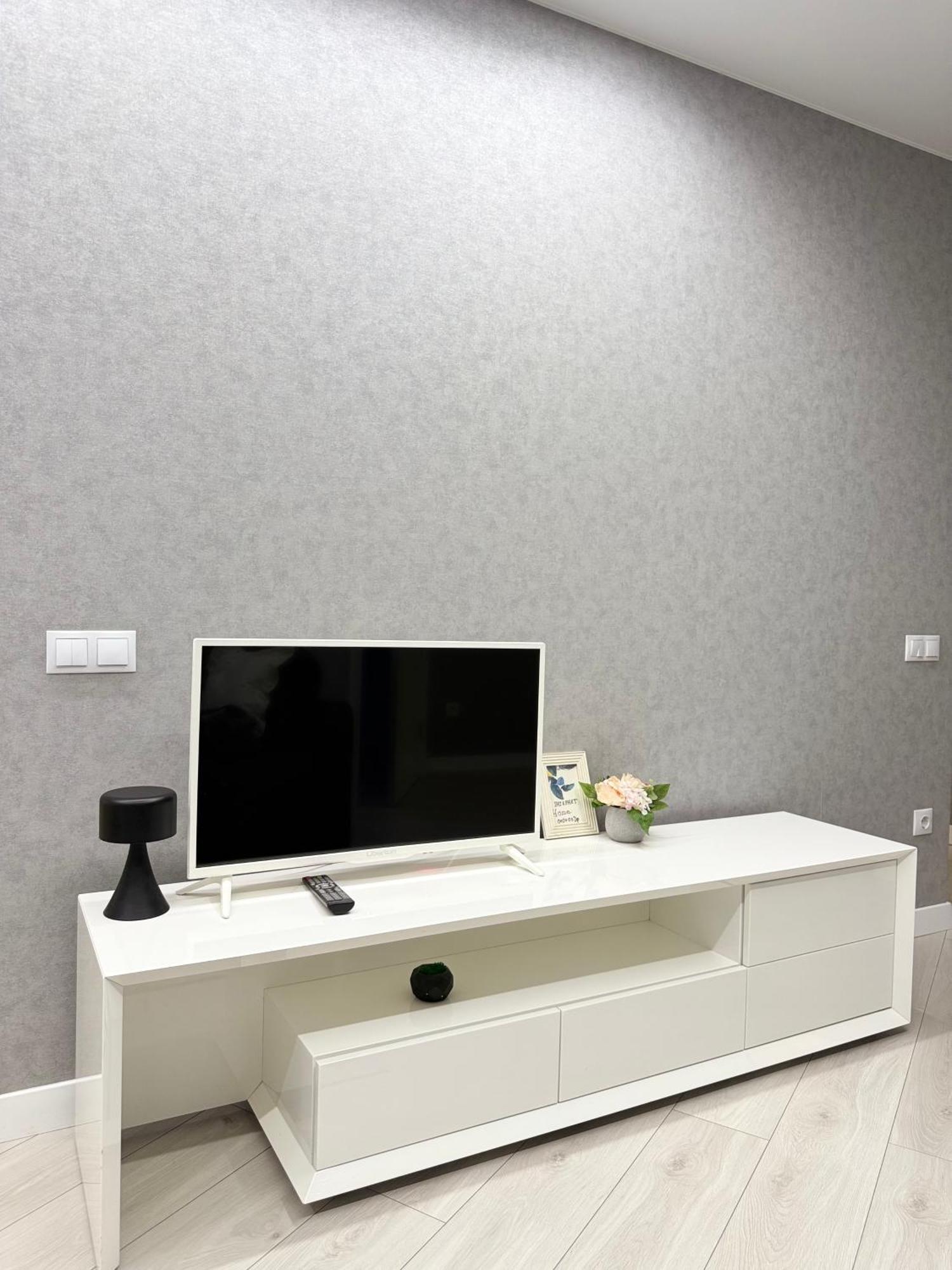 Modern Gagarina Avenue Apartment Dnipro Exterior photo