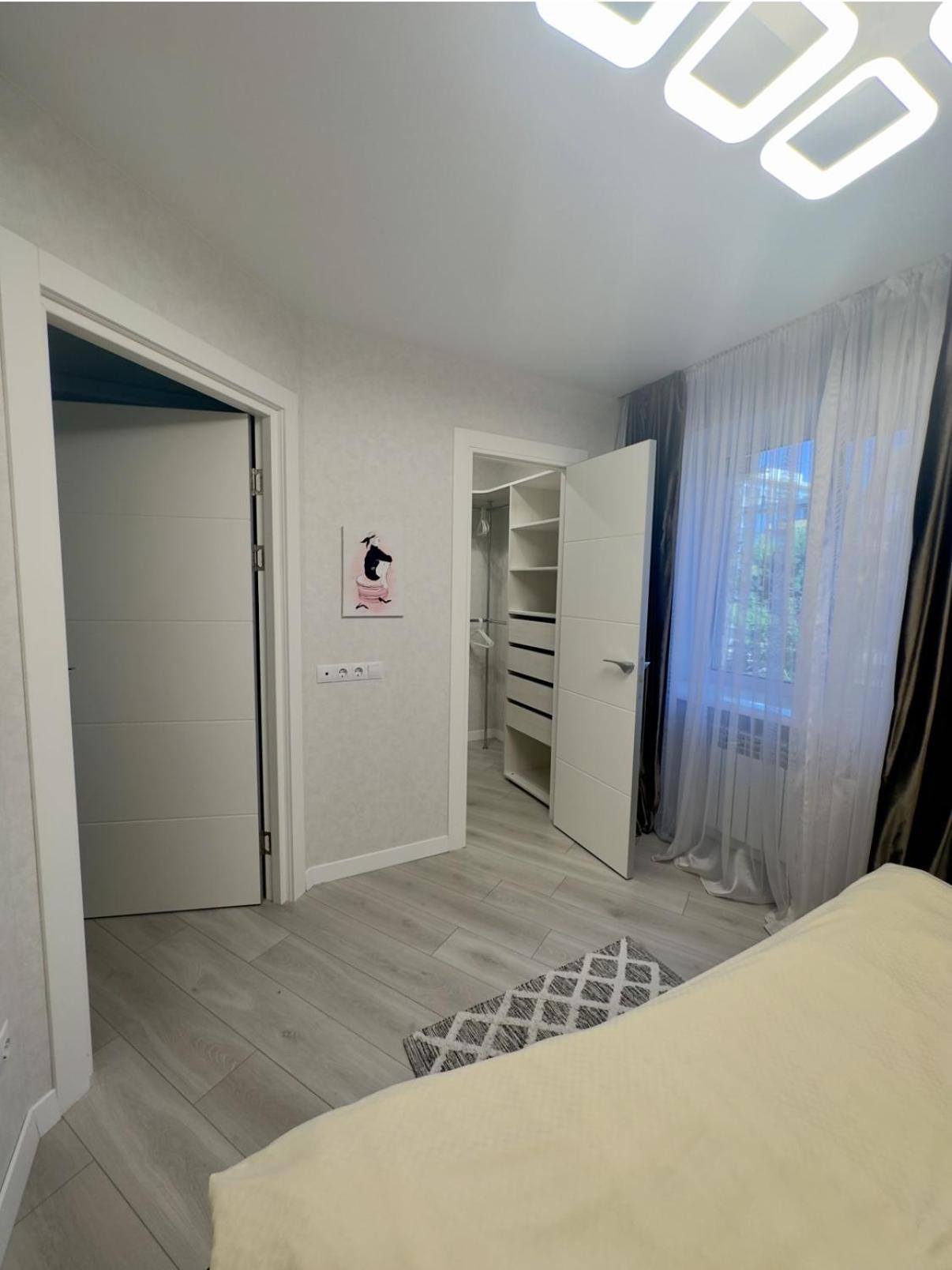 Modern Gagarina Avenue Apartment Dnipro Exterior photo